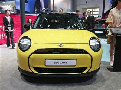 MINI Cooper Electric este pregătit pentru lansarea pe 6 iulie